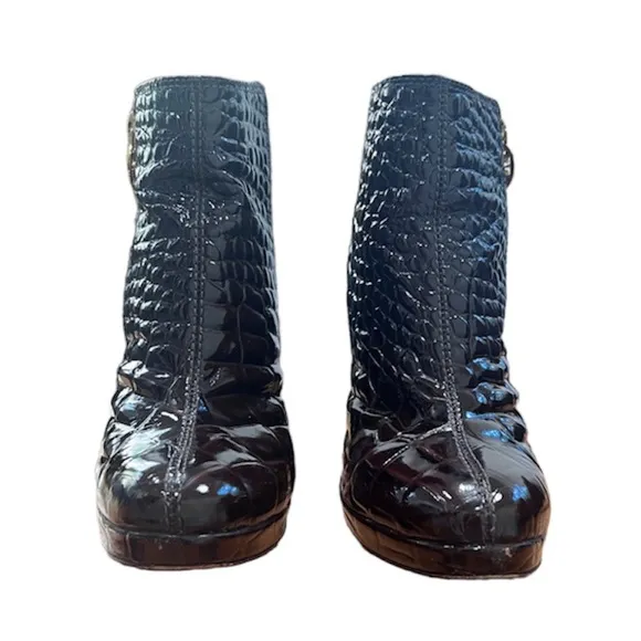 Tory Burch Virginia Patent Leather Croc Booties size 9 chocolate brown