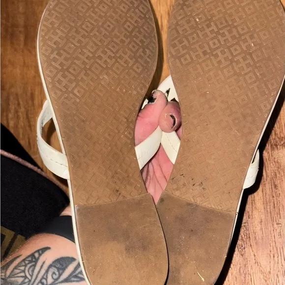 Tory Burch White and Gold Sandals size 9.5