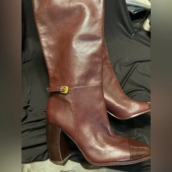 Tory Burch Women's Tall Banana Heel Boots excellent condition size 9