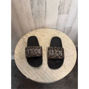 True religion woman’s Sandals