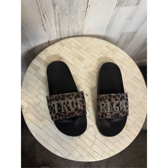 True religion woman’s Sandals