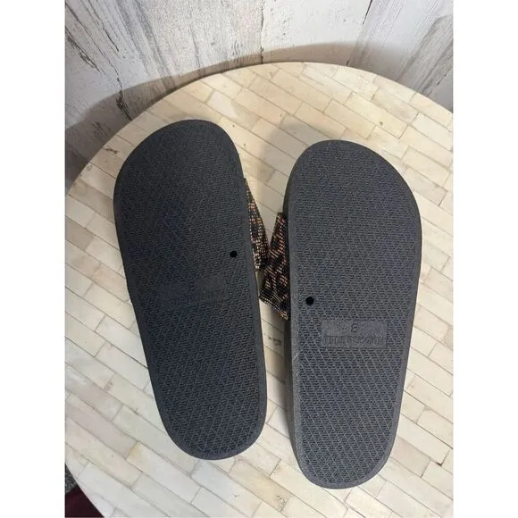 True religion woman’s Sandals