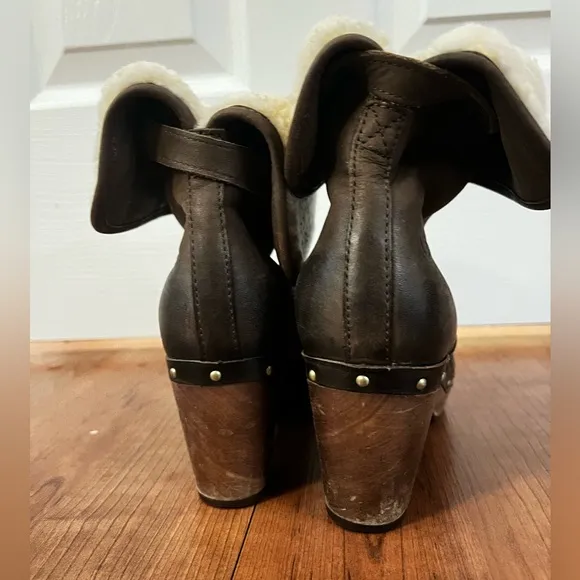 UGG 1958 Lynnea Leather Studded Foldover Clog Boot Shearling Cuff Brown Sz 6.5