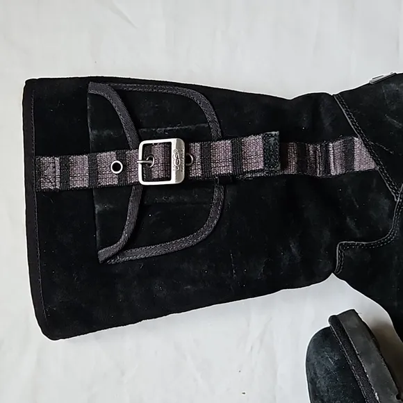 UGG Australia “1895 Retro” Cargo Tall Zip Black Sheepskin Boots Women's Size 8