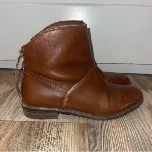 UGG Australia Bruno Brown Leather Ankle Boots Womens Size 8 EUR 39 Back Zip