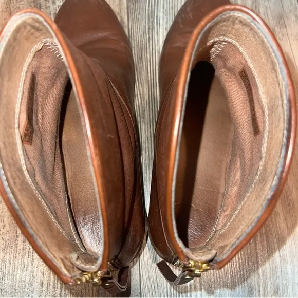 UGG Australia Bruno Brown Leather Ankle Boots Womens Size 8 EUR 39 Back Zip
