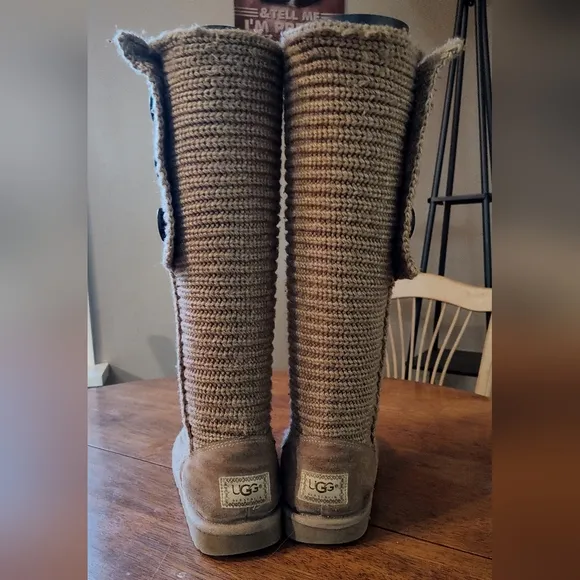 UGG Australia Cardy Classic Knit Tall Sweater Boots Tan Women Size 8