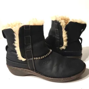 UGG Australia Cove Leather &amp; Sheepskin Black Boots Size 8