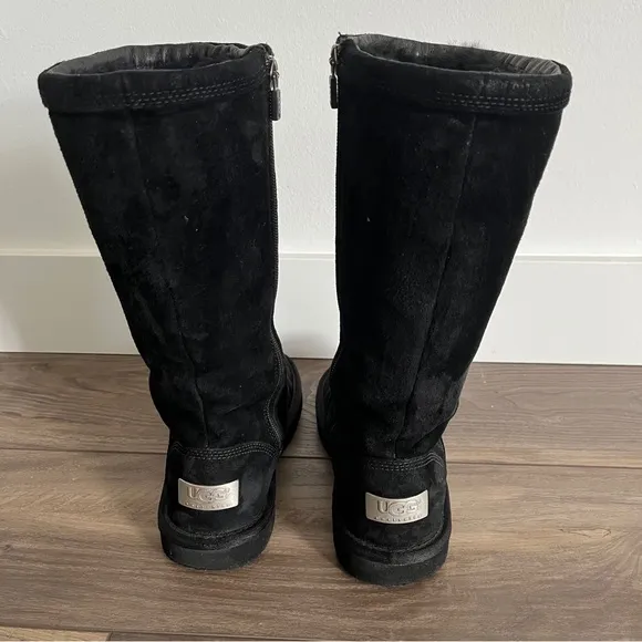 UGG Australia Kenly S/N 1890 Tall Black  Boots Womens Size 6