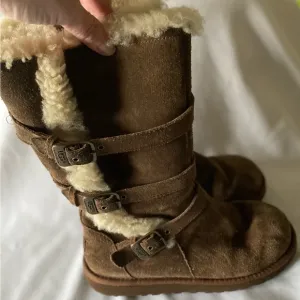 Ugg Australia Maddi Girls Boots Tall With Buckles and Zipper Size 4