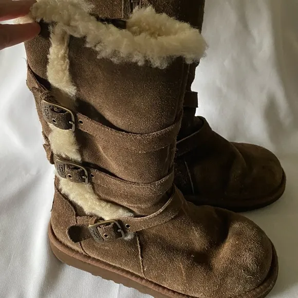 Ugg Australia Maddi Girls Boots Tall With Buckles and Zipper Size 4