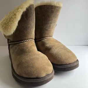 UGG Australia Mid Ankle W Bailey Button Bomber 5838 Womens US Size 8