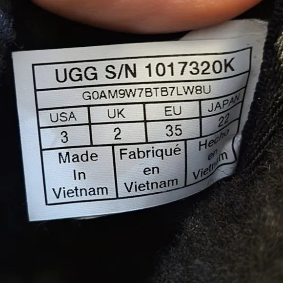 UGG Australia Neumel II Suede Ankle Boots Kids Size 3 1017320K Triple Black