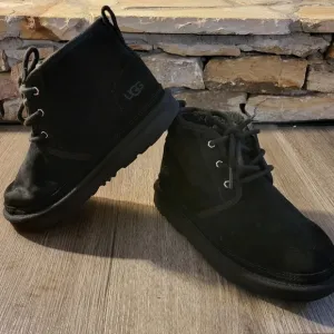 UGG Australia Neumel II Suede Ankle Boots Kids Size 3 1017320K Triple Black