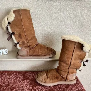 UGG Bailey Bow II Chestnut Tall Boots Women’s Size 9
