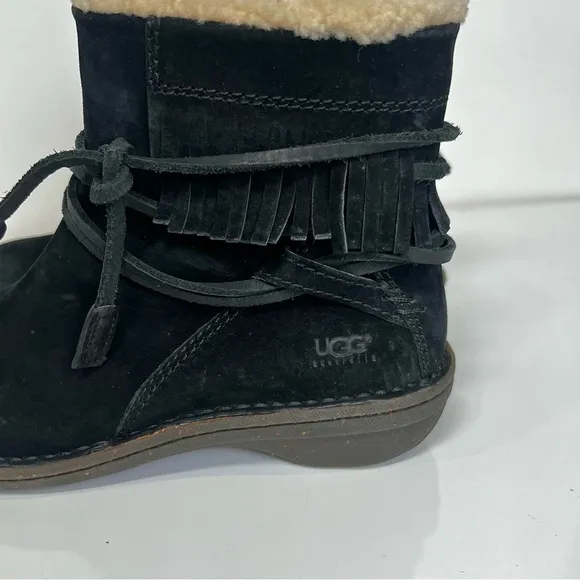 UGG Black Suede Gaviota ankle wrap moccasin boots size 7