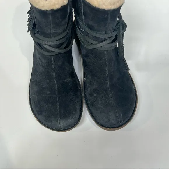 UGG Black Suede Gaviota ankle wrap moccasin boots size 7
