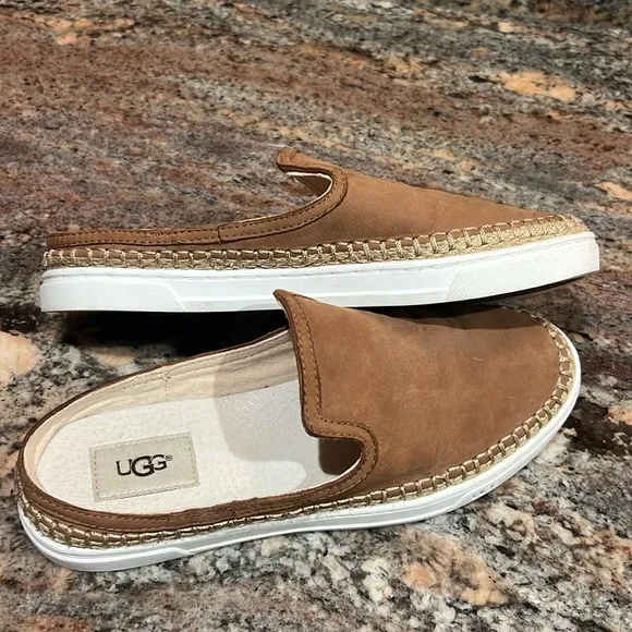 UGG® Caleel Chestnut Brown Slip-On Women's Sneakers, Size 8.5, EUC