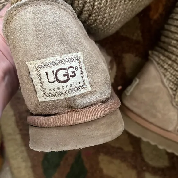 Ugg Cardy Boots Womens Size 6 Tan Brown Tall Three Button Ribbed