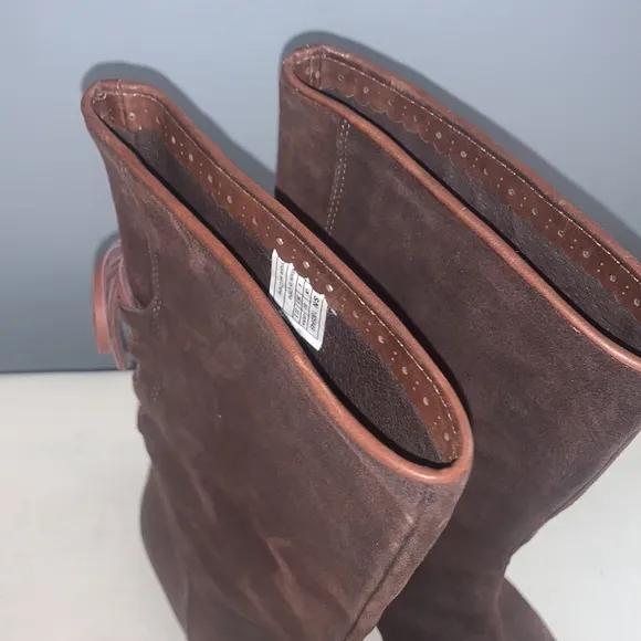 {UGG} Cary Brown Leather Lace Back Boot 5.5