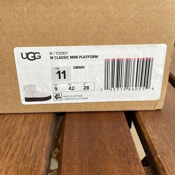 UGG Classic Mini Platform Ultra Matte White Women Size 11