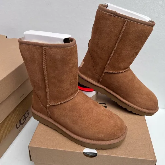 Ugg Classic Short II boots chestnut color casual classic comfy outdoor winter