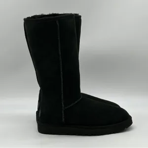 UGG Classic Tall Boots. Size 7