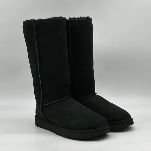 UGG Classic Tall Boots. Size 7