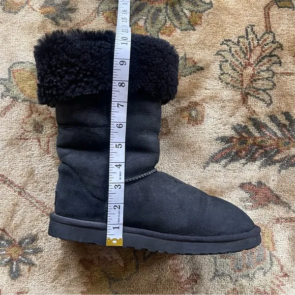 UGG Classic Tall II Suede Water-Repellent Boots Size 8