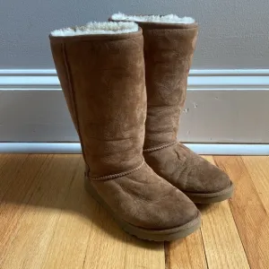 UGG Classic Tall Shearling Boots Chestnut Leather Suede Tall Girls Boots Size 4