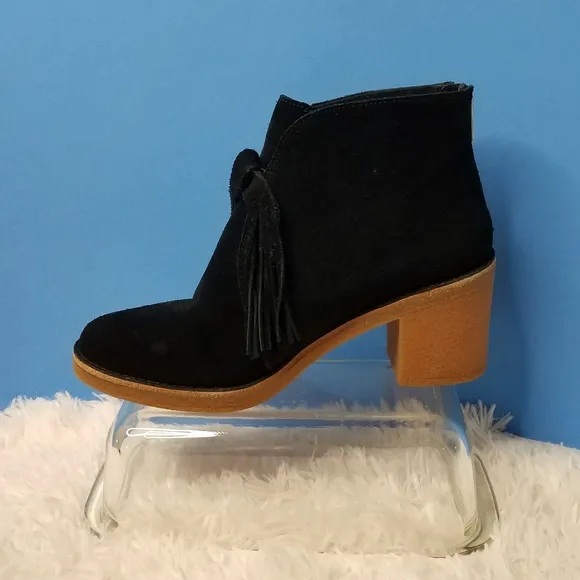 UGG Corin Ankle Boots