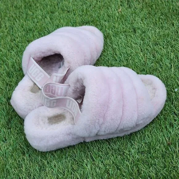 UGG FLUFF YEAH - Women's Sliper - SIZE 8