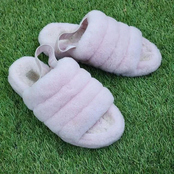 UGG FLUFF YEAH - Women's Sliper - SIZE 8