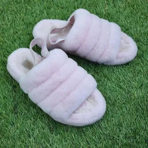 UGG FLUFF YEAH - Women's Sliper - SIZE 8