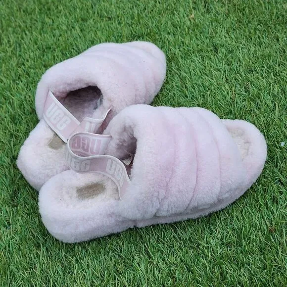 UGG FLUFF YEAH - Women's Sliper - SIZE 8