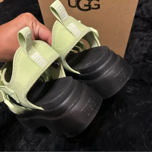 UGG green platform sandals shoes women’s 9 new in box