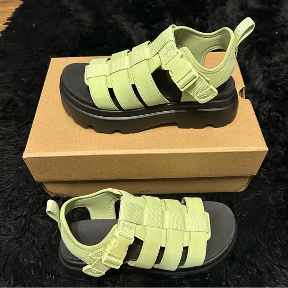 UGG green platform sandals shoes women’s 9 new in box