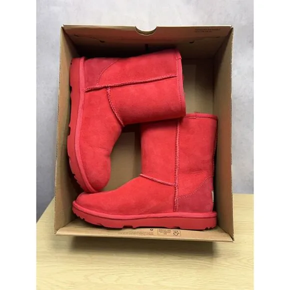 UGG Kids Classic II 1011773K Boots Big Kids Size 4 Red Great Condition