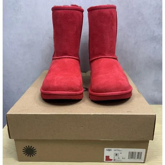 UGG Kids Classic II 1011773K Boots Big Kids Size 4 Red Great Condition