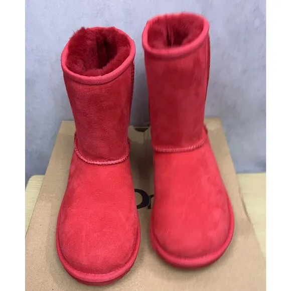 UGG Kids Classic II 1011773K Boots Big Kids Size 4 Red Great Condition