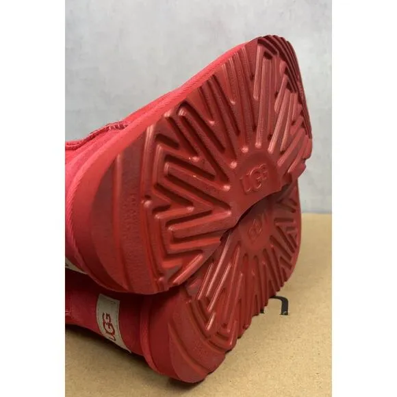 UGG Kids Classic II 1011773K Boots Big Kids Size 4 Red Great Condition