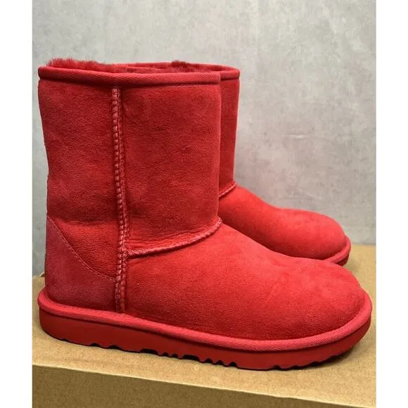 UGG Kids Classic II 1011773K Boots Big Kids Size 4 Red Great Condition