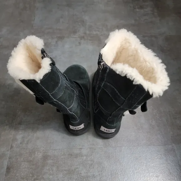UGG Maddi II Black Shearling Lined Boots, Kids Size 3