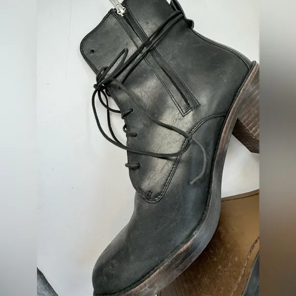 Ugg Oriana Boot women 9.5