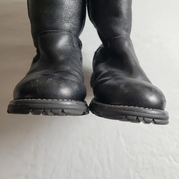 Ugg sherpa lined boots