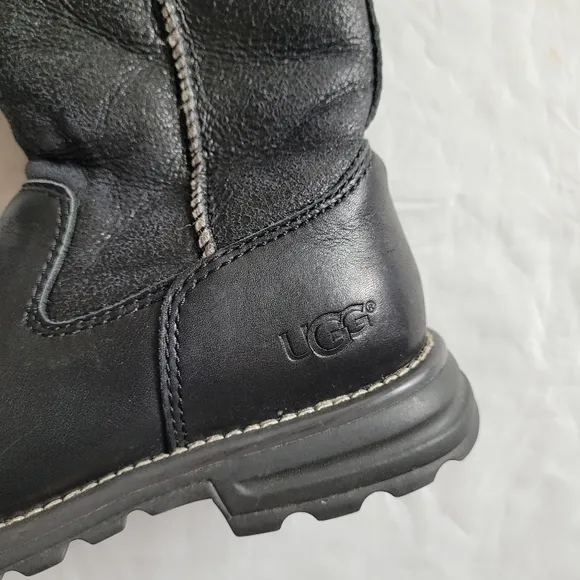 Ugg sherpa lined boots