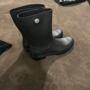 UGG Tall Rain Boots Matte Black.