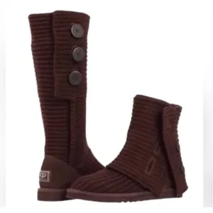 UGG Women’s Tall Dark Brown Boots Knitted with 3 Buttons Size 7