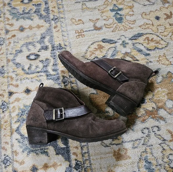 UGG Wright Belted Ankle Boots