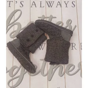 Ugg sweater boots